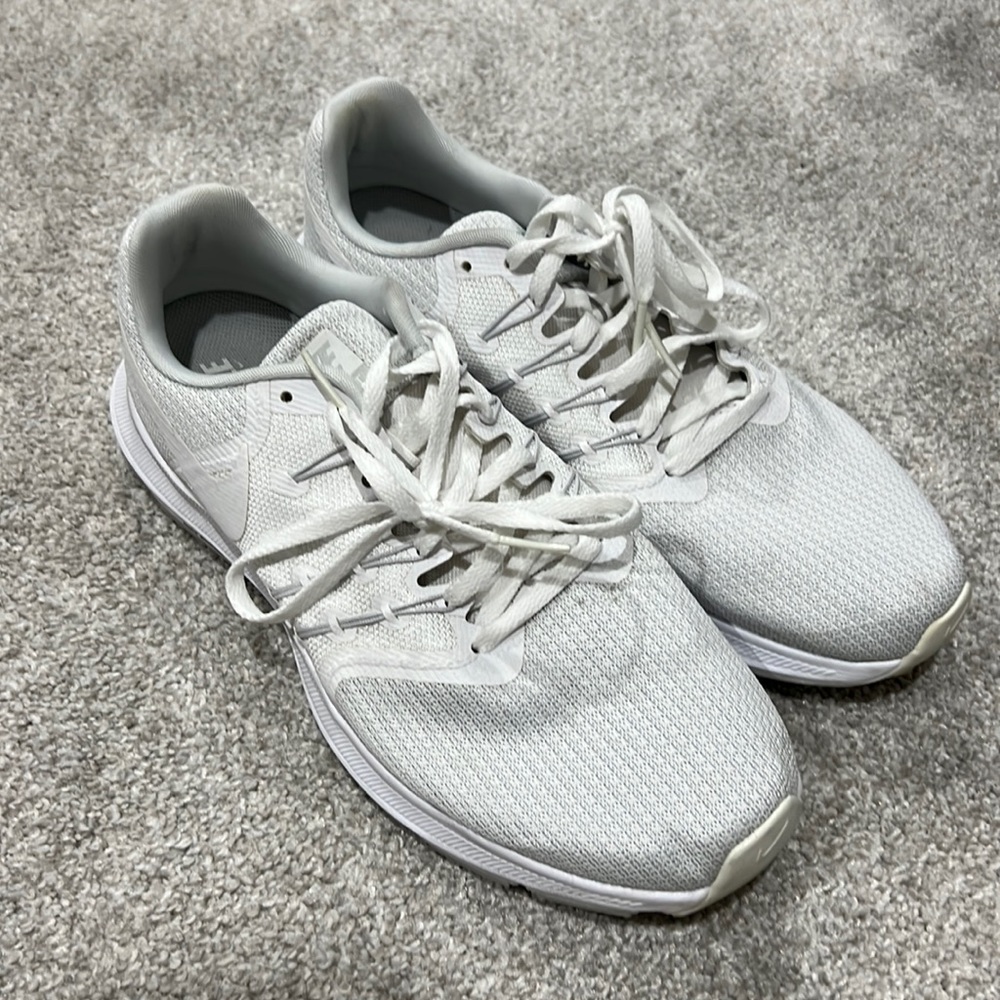 White Nike shoes size 10